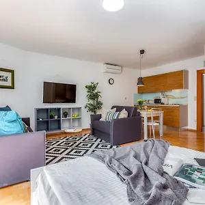 Apartament Main Street 2, Rijeka